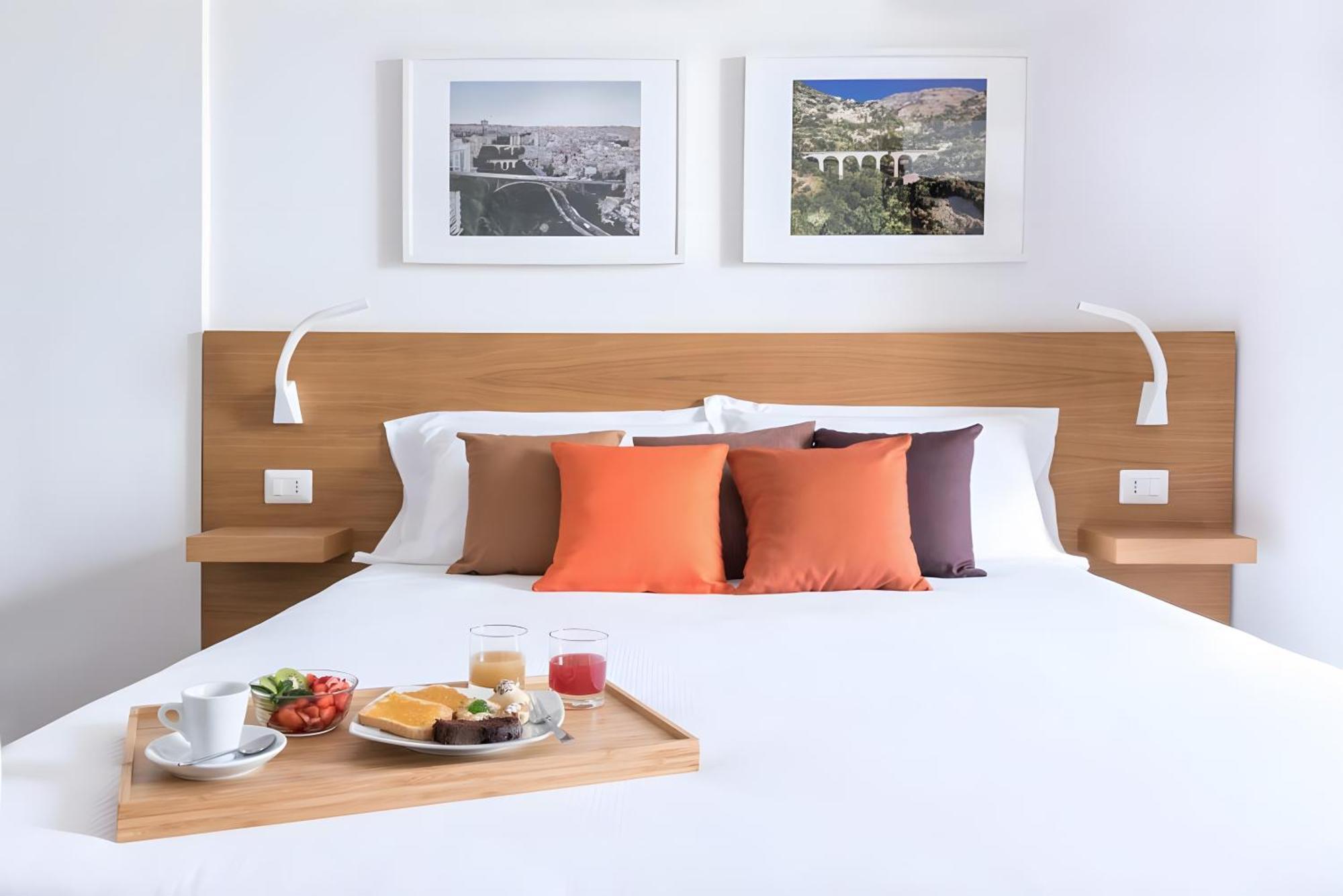 Dreibettzimmer mit Dusche