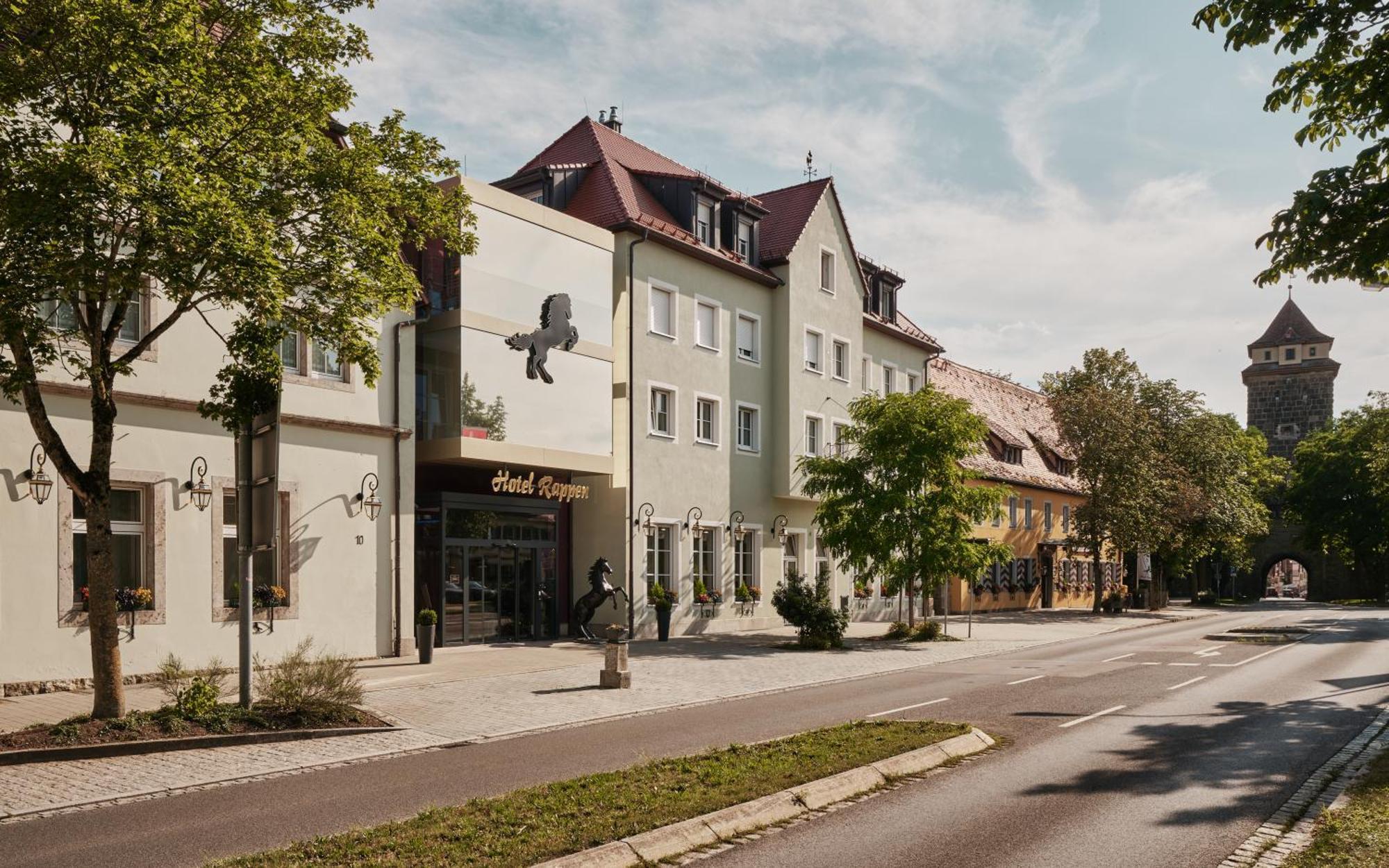 Familienzimmer – im historischen Hauptgebäude (3-Sterne-Kategorie)