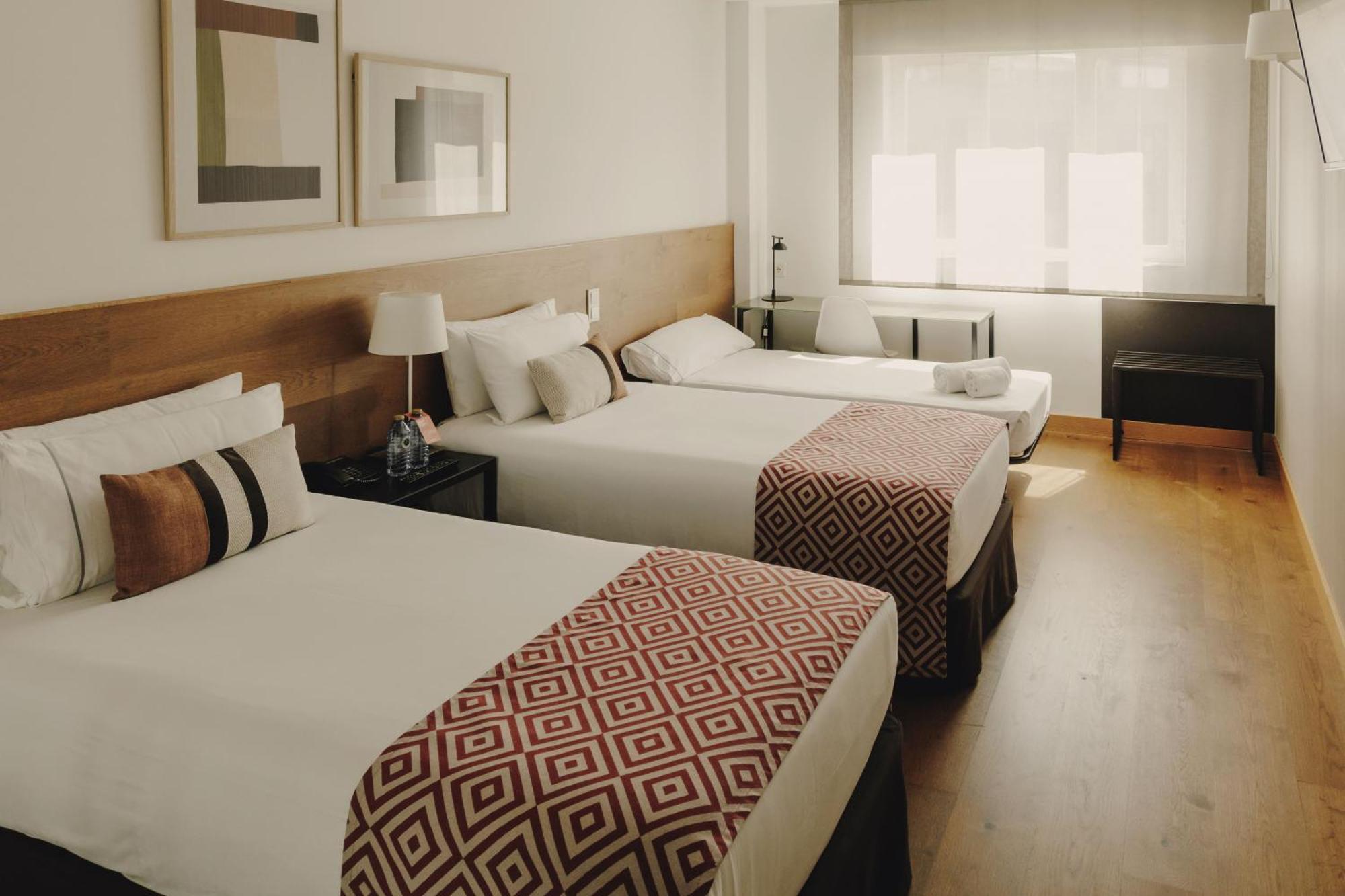 Chambre Double ou Lits Jumeaux avec Lit d'Appoint