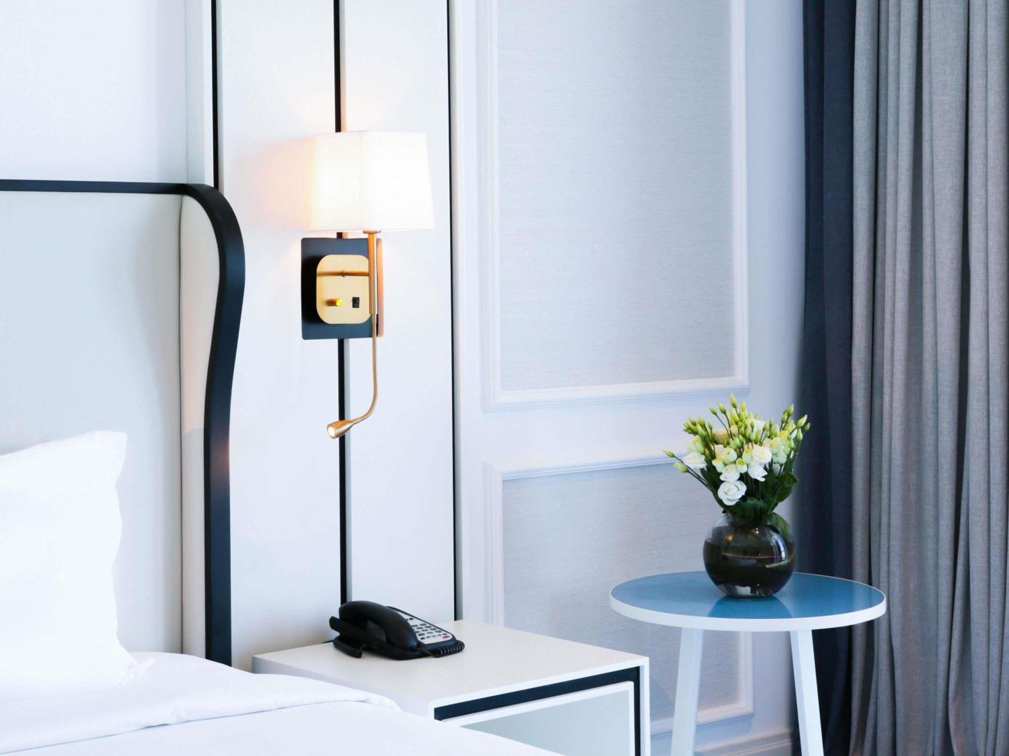 Luxe Clubkamer met Kingsize Bed en Gedeeltelijk Uitzicht op Zee - Toegang tot de Club