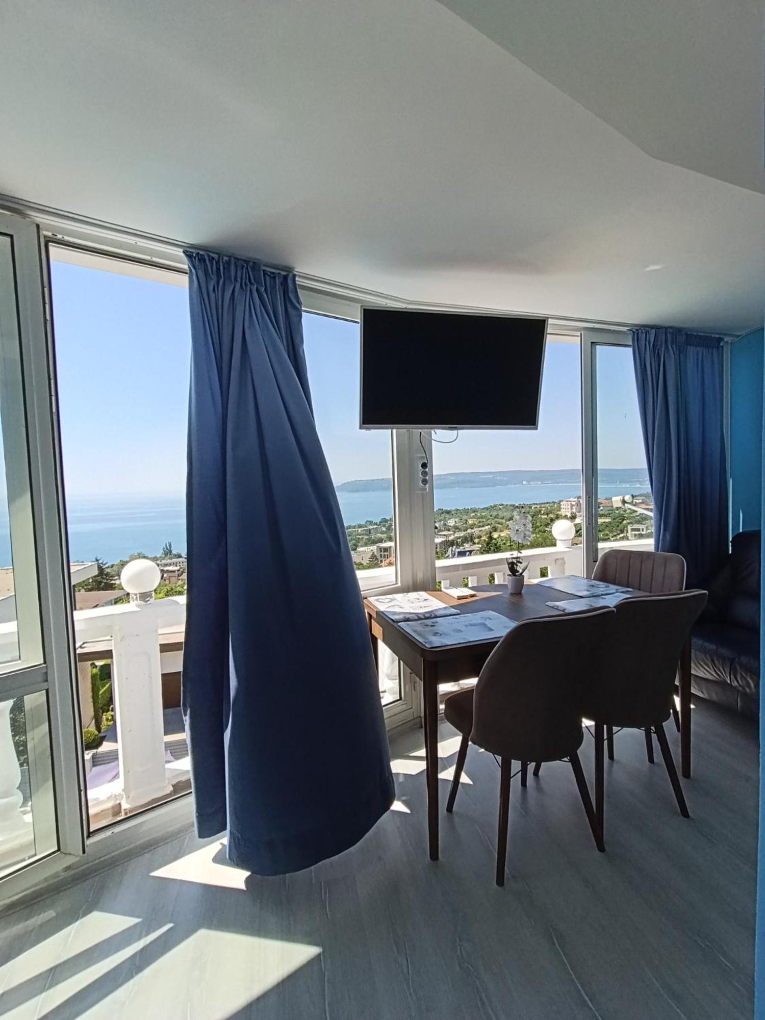 Apartment mit Meerblick