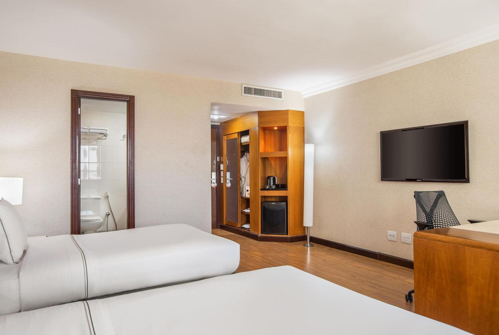 Quarto Meliá com 2 Camas de Solteiro