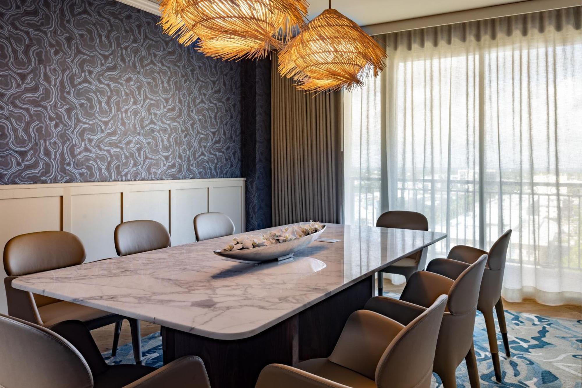 Suite 1 Chambre avec Accès au Salon Club - Côté Océan