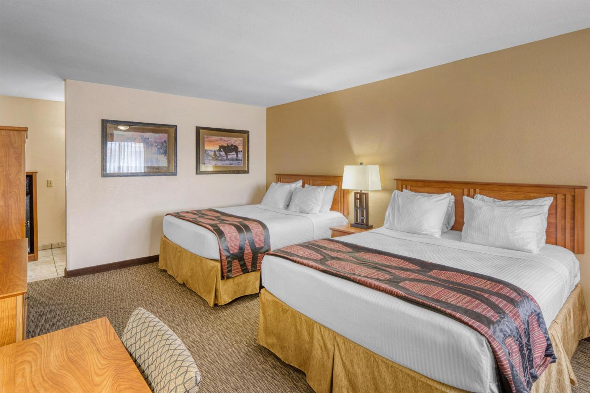 Queen Room with Two Queen Beds and Chair Bed - Non-Smoking