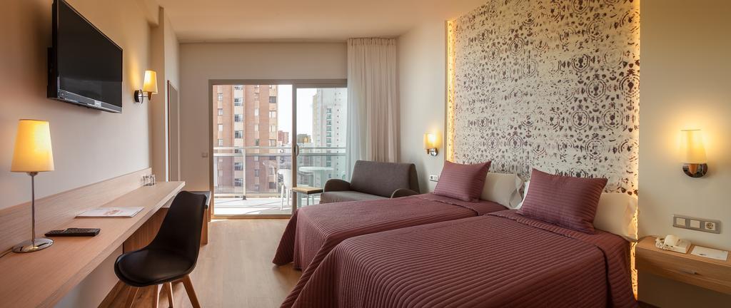 Habitación Superior con terraza (2 adultos) - 2 camas