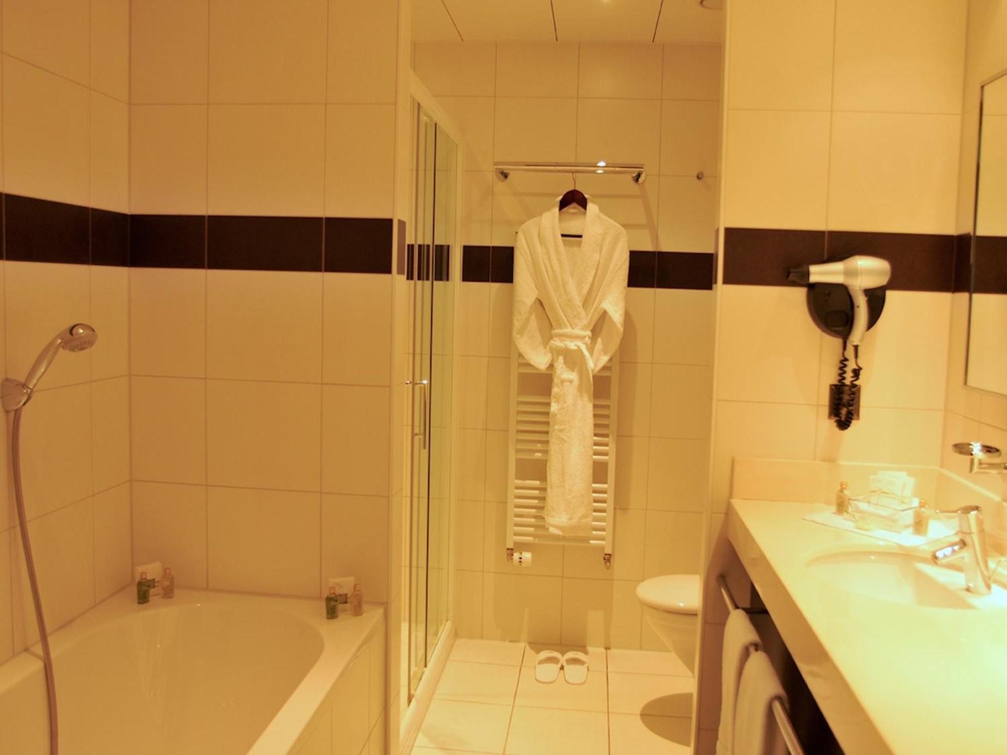 Triple Room,50917300:JPEG