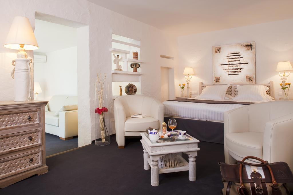 Chambre Familiale Privilège (2 Adultes + 2 Enfants)