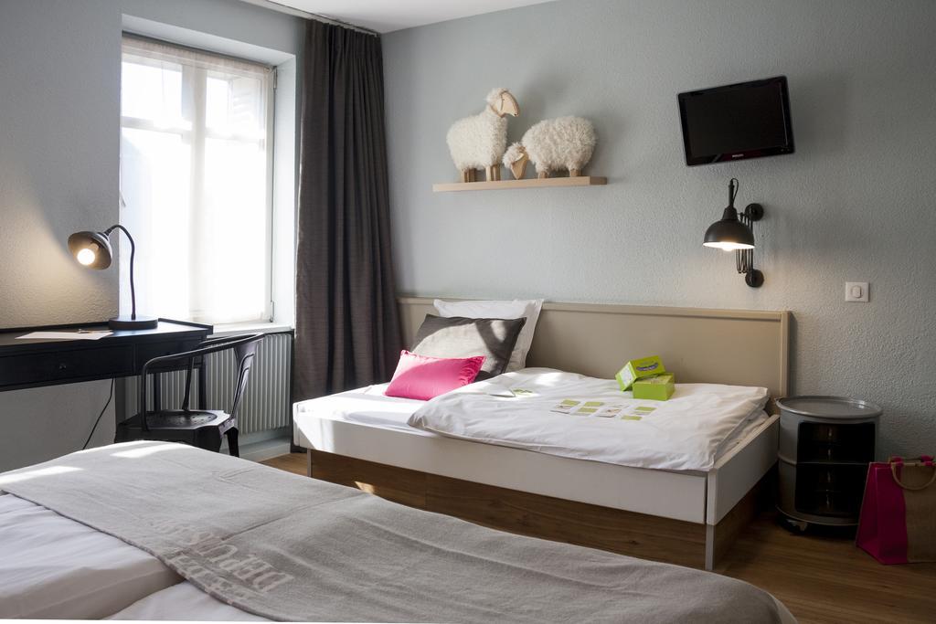 Dreibettzimmer