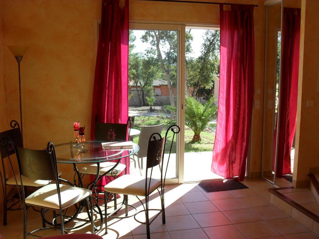Studio (2 Adultes + 2 Enfants)