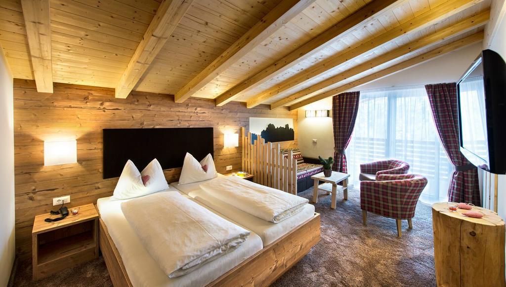 Doppelzimmer mit Balkon
