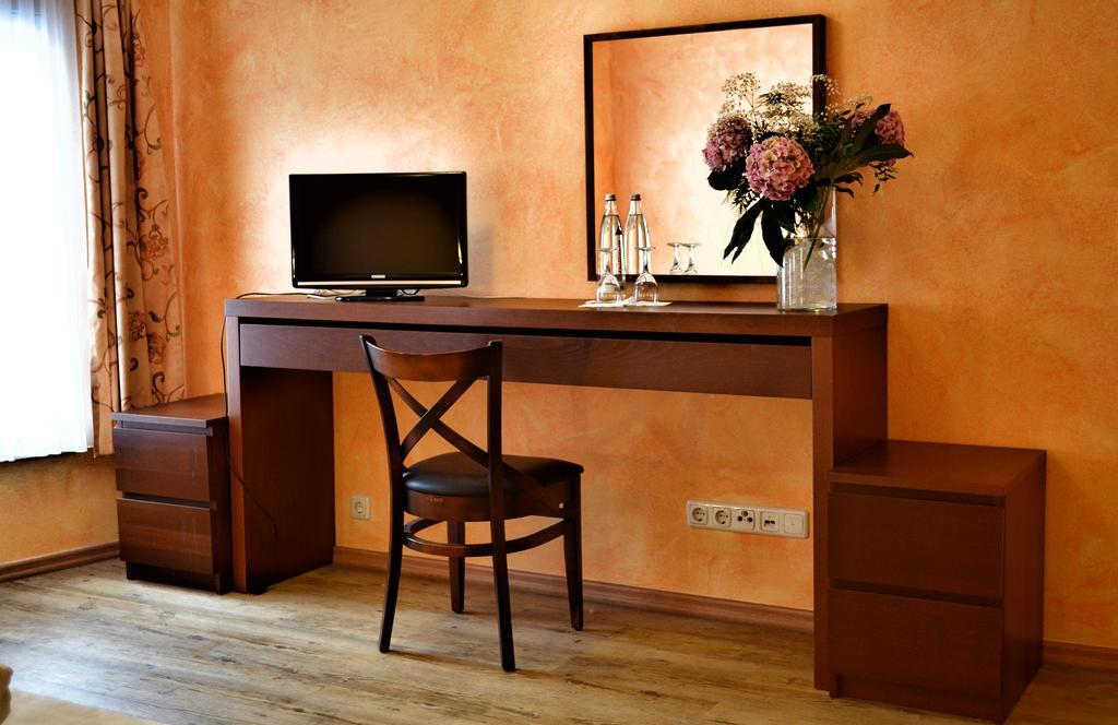 Familienzimmer (6 Erwachsene)