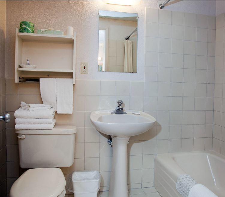 Single Room with Two Double Beds - Room C