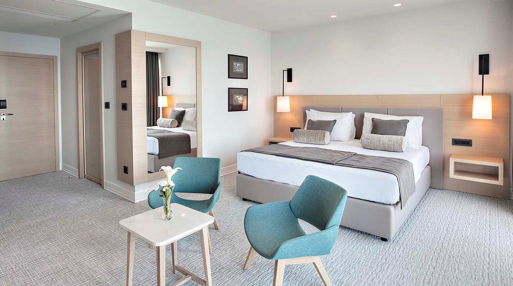 Premium Skyline Sea View Suite with Balcony