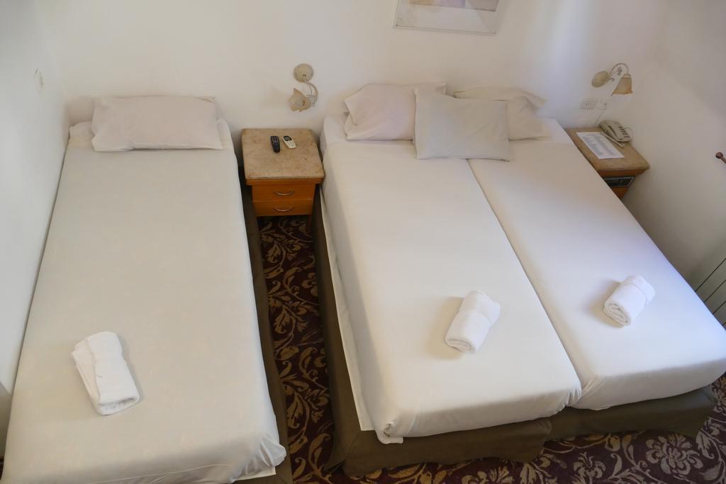Superior Driepersoonskamer met Balkon