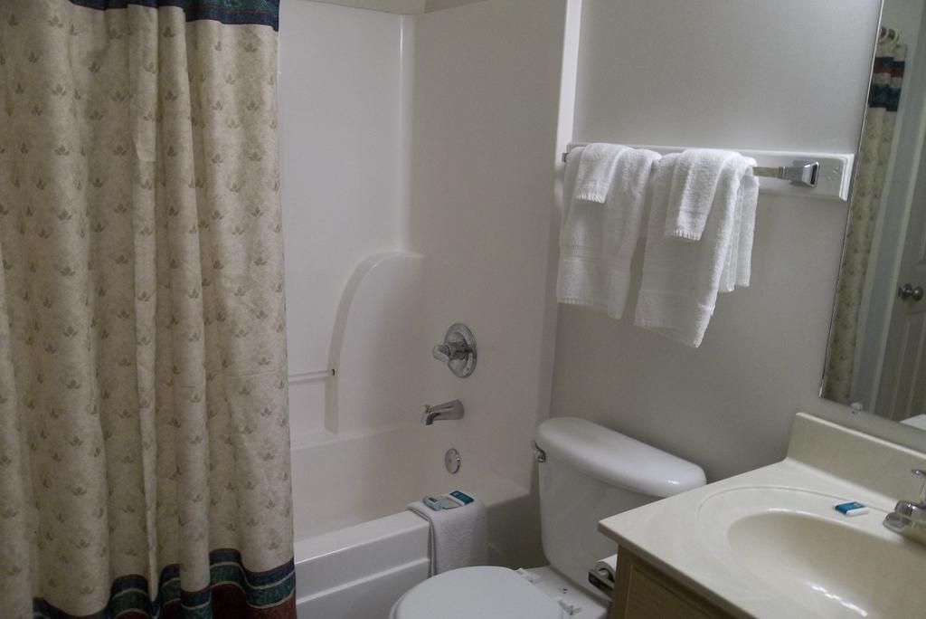 Queen Suite