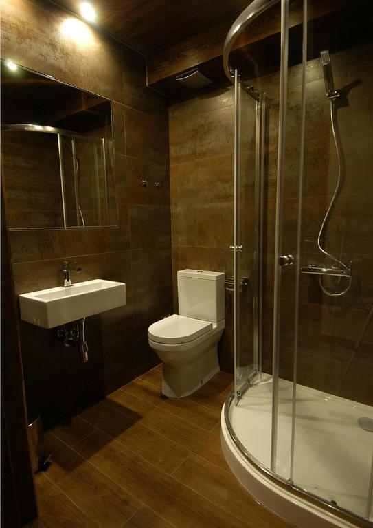 Double Room with Balcony,560484474:JPEG