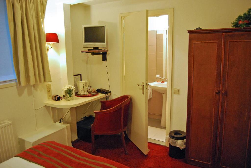 Zweibettzimmer