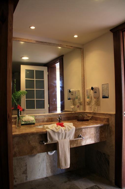 Habitación Doble con vistas al océano (2 adultos + 1 niño)