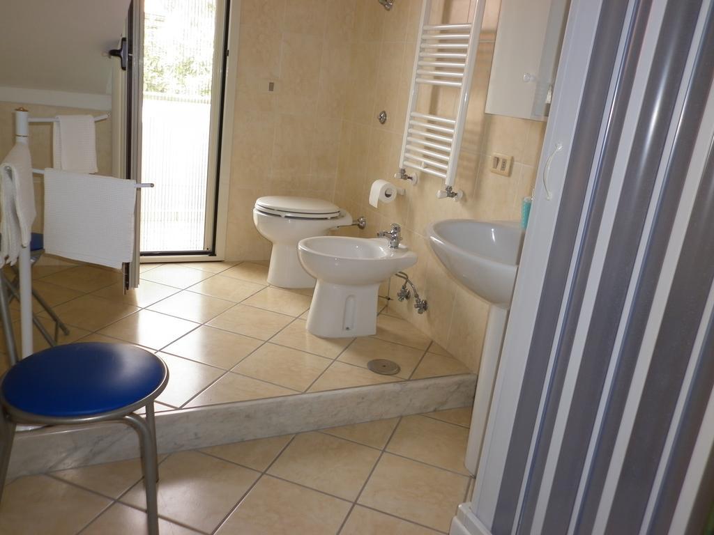 Camera Matrimoniale/Doppia con Letti Singoli con Bagno Privato
