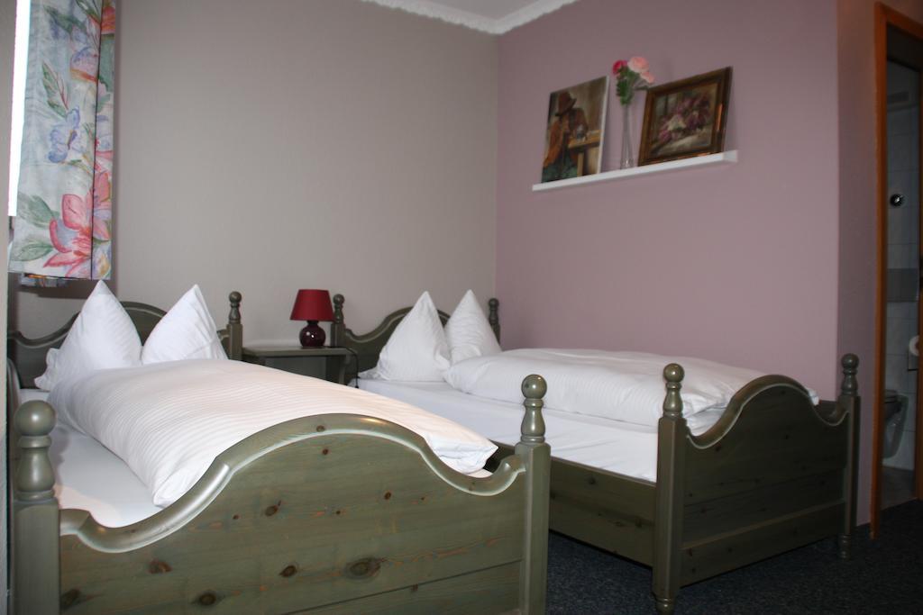 Zweibettzimmer