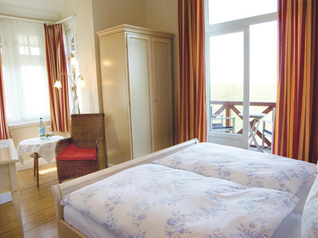 Doppelzimmer mit Meerblick und Balkon