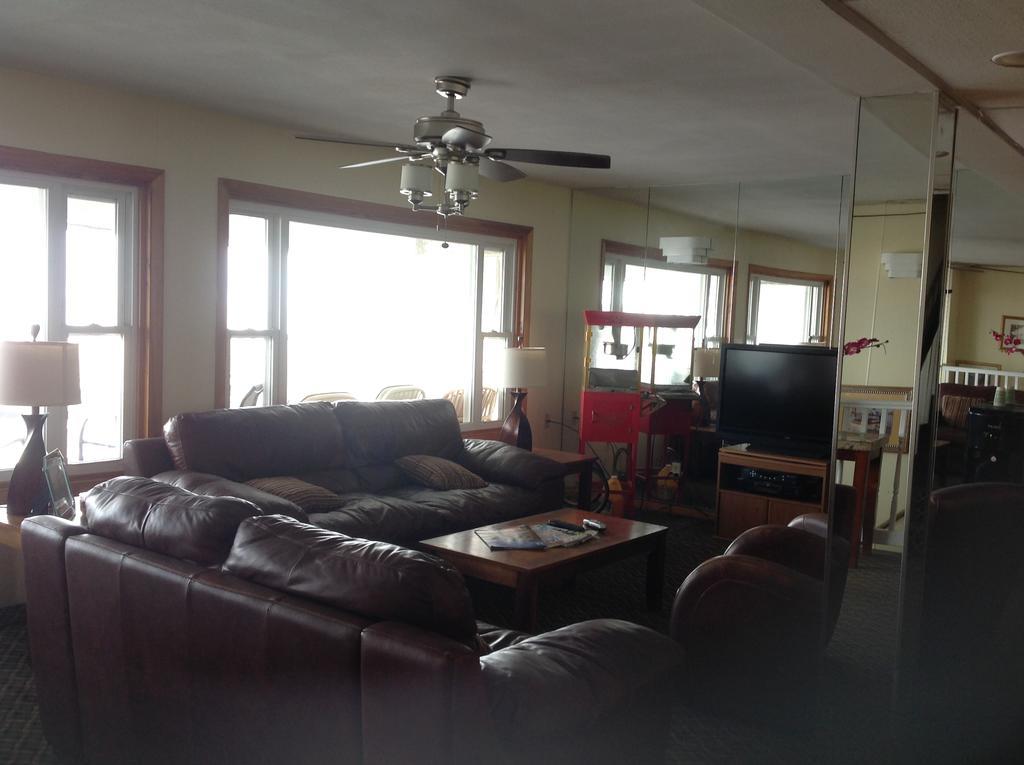 Queen Room with Sofa Bed