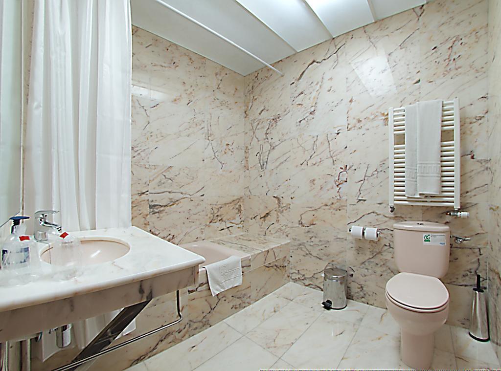 Quarto Duplo