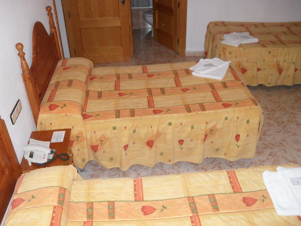 Triple Room,1589458768:JPEG