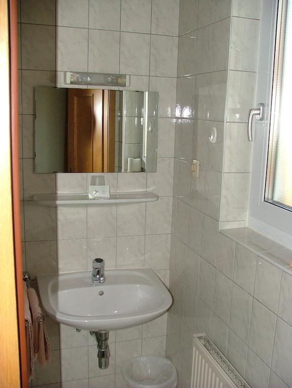 Doppelzimmer mit Balkon