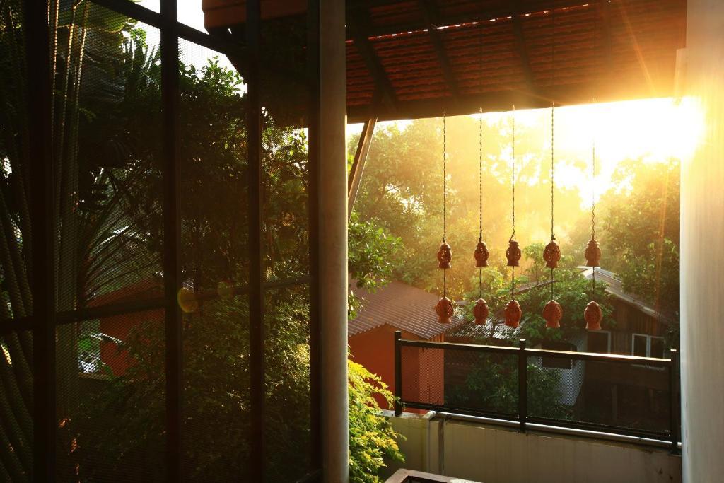 Courtyard room
