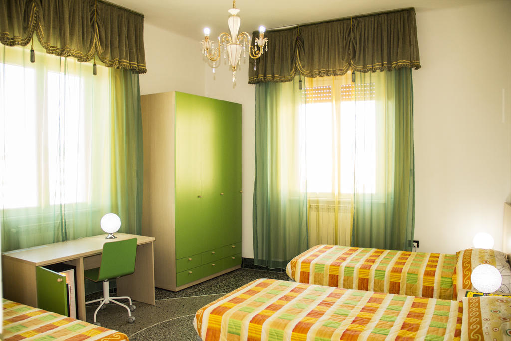 Triple Room with Shared Bathroom