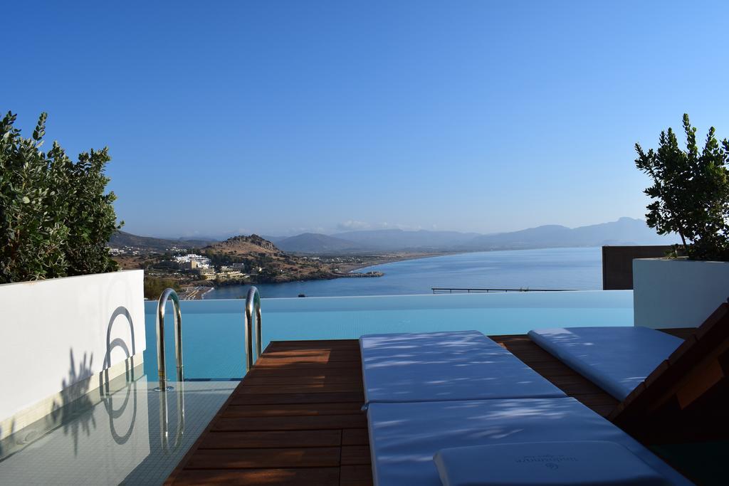 Hébergement Deluxe avec Piscine - Vue sur Mer