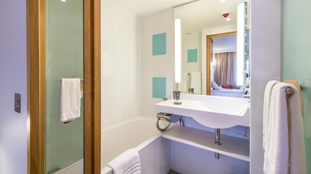 Chambre Exécutive avec Lit Queen-Size et Canapé