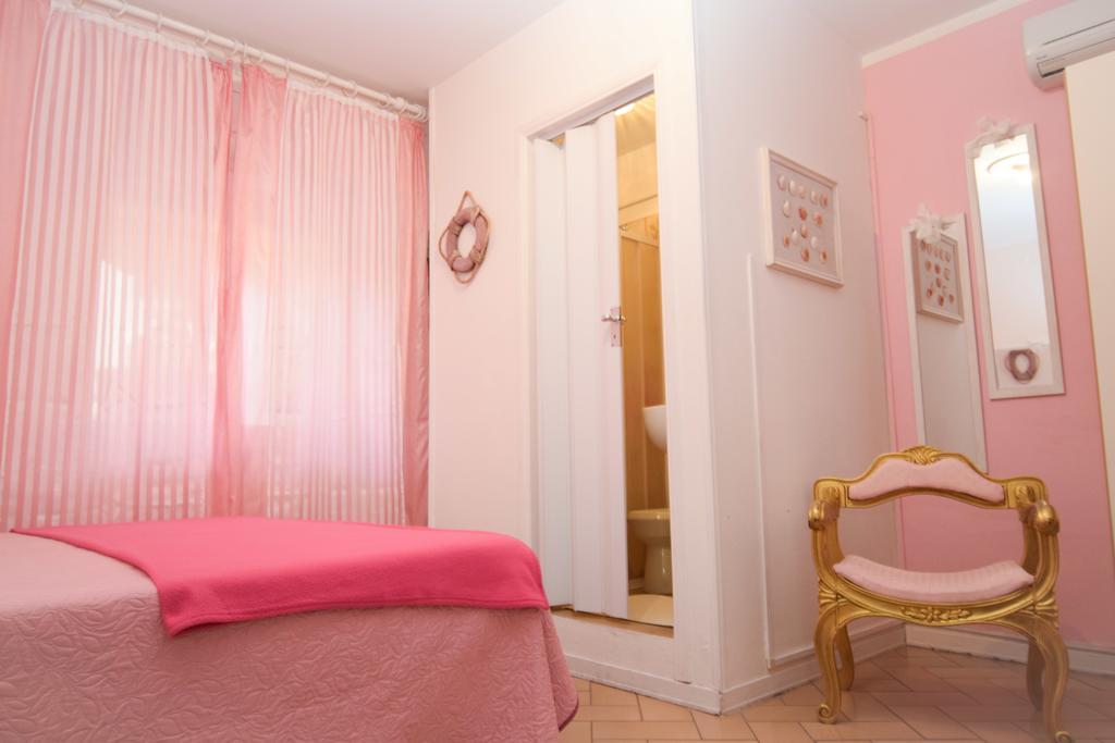 Double Room,254822941:JPEG
