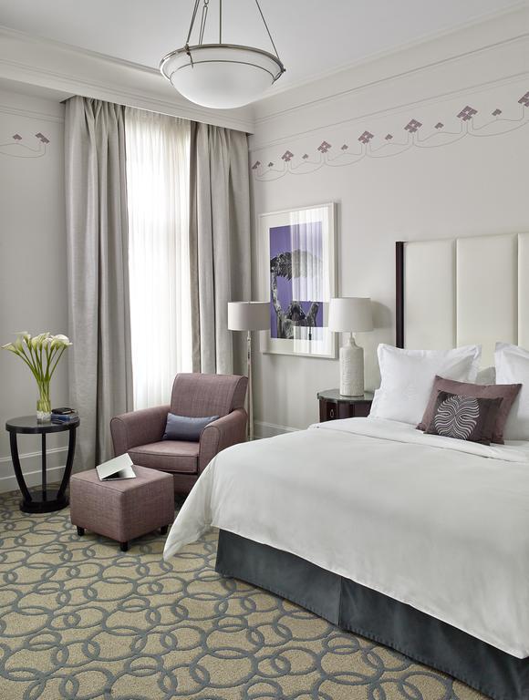 Quarto Gresham com Cama King-size
