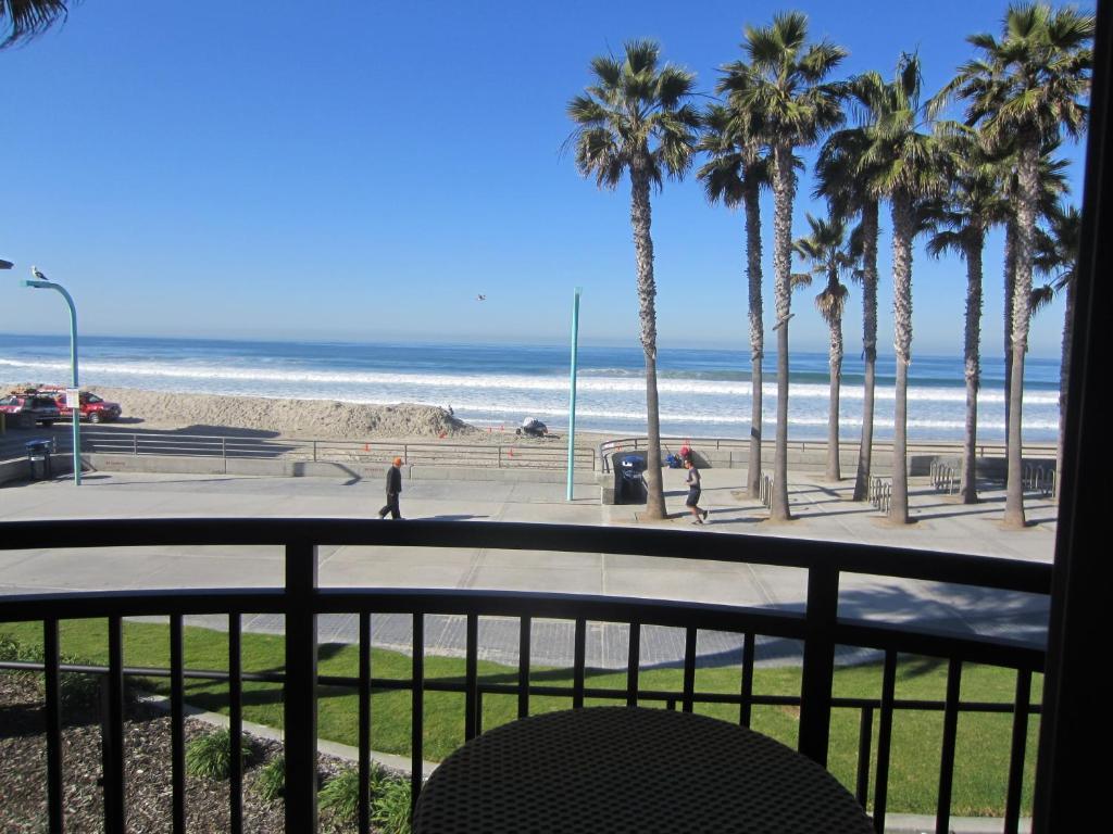 Standard Room with Ocean Front