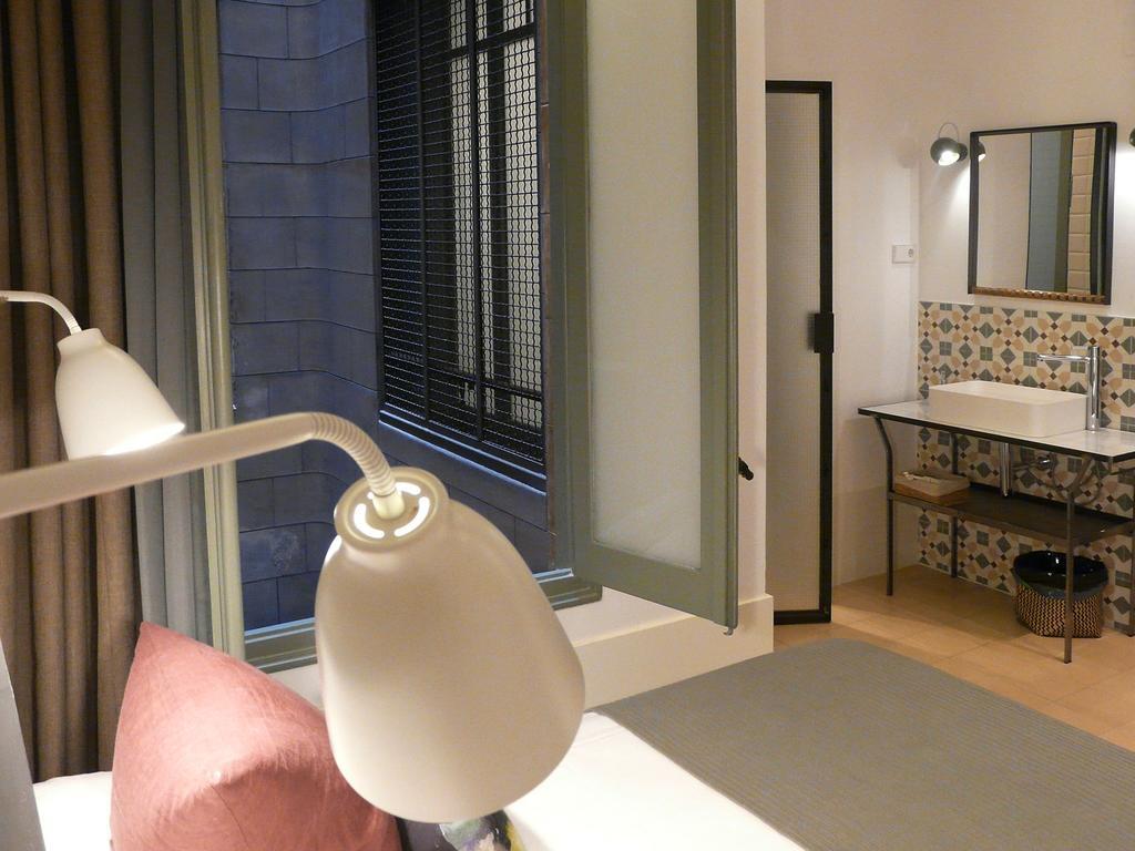 Doppelzimmer ohne Außenfenster und Aussicht