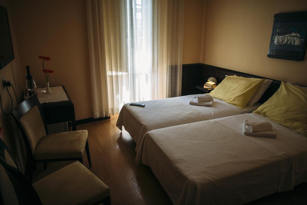 Double or Twin Room with Private Bathroom,264579669:JPEG