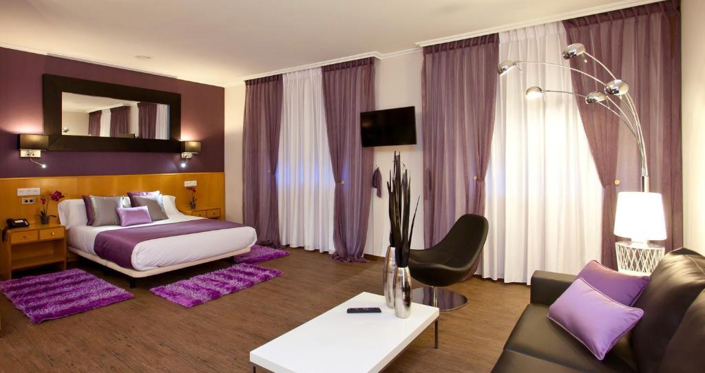 Estudio Doble Deluxe con sofá