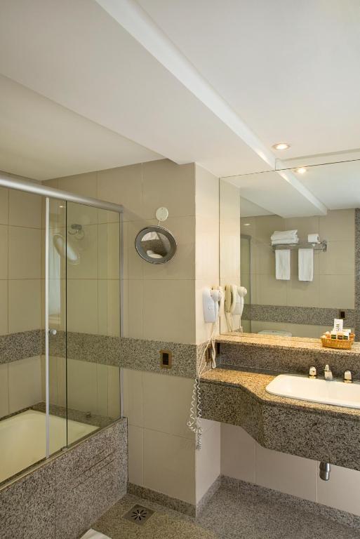 Chambre Double Deluxe avec Jacuzzi (1 Lit Double)