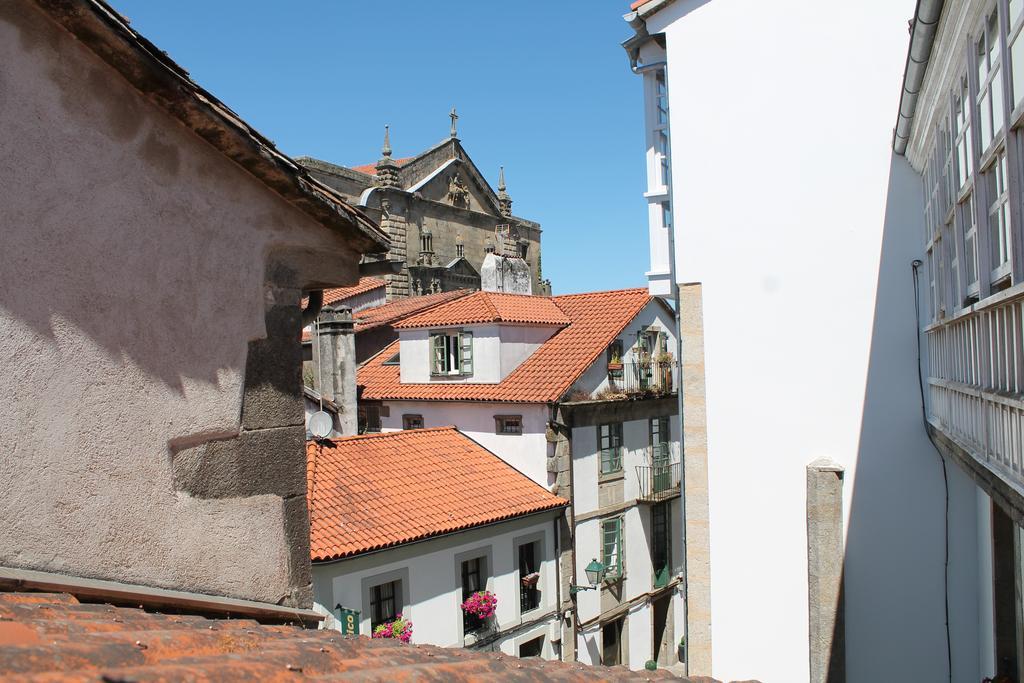 Quarto Triplo com Casa de Banho Privativa