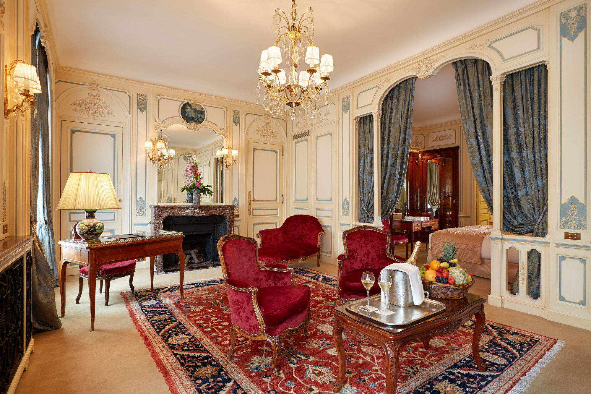 Signature Suite