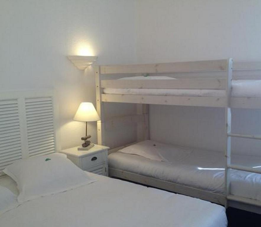 Chambre Quadruple (2 Adultes + 2 Enfants)