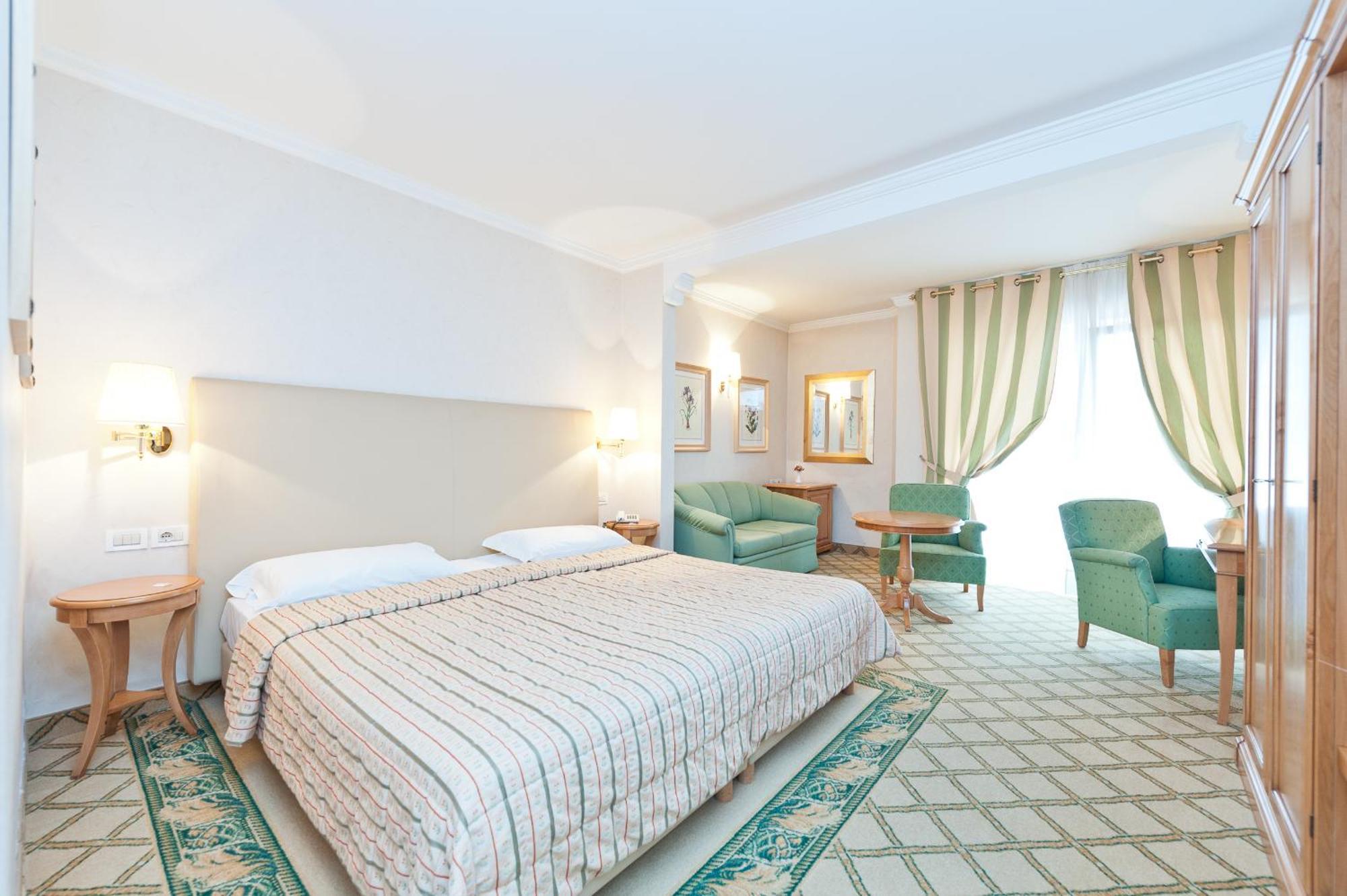 Deluxe Tweepersoonskamer met Kingsize Bed en Bubbelbad