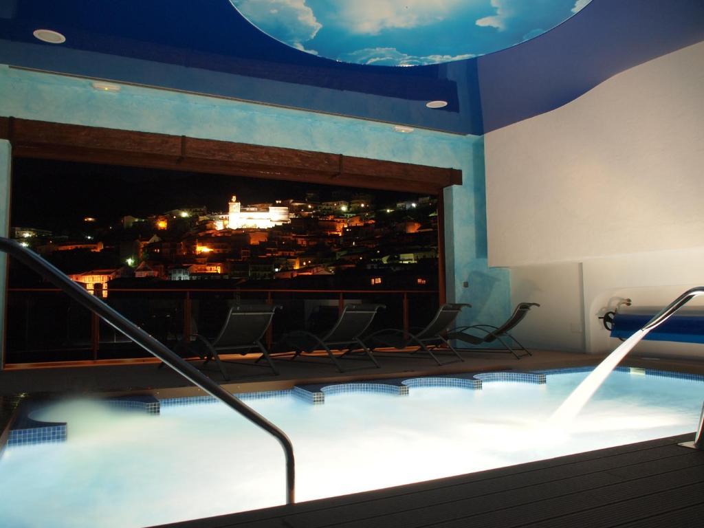 Double Room with Spa Access,44286658:JPEG
