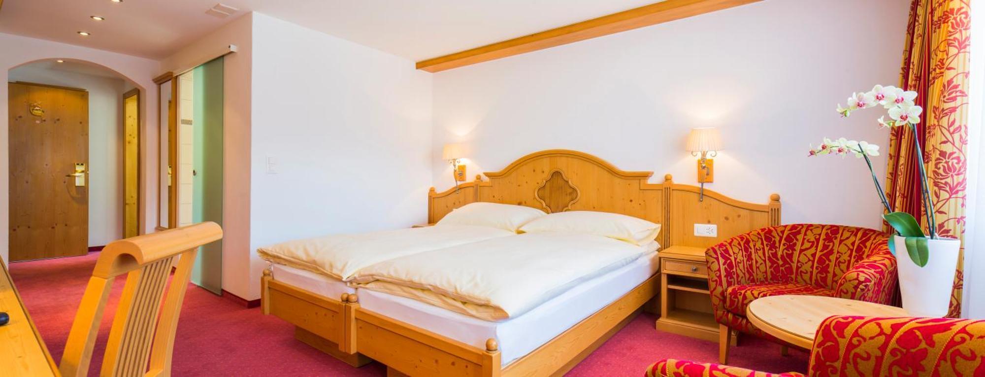 Deluxe Tweepersoonskamer met Balkon en Uitzicht op de Matterhorn