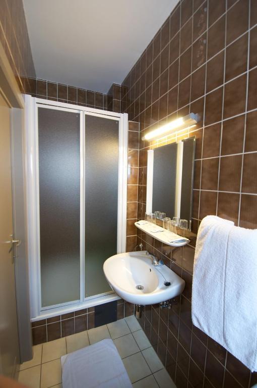 Deluxe Doppelzimmer mit Dusche