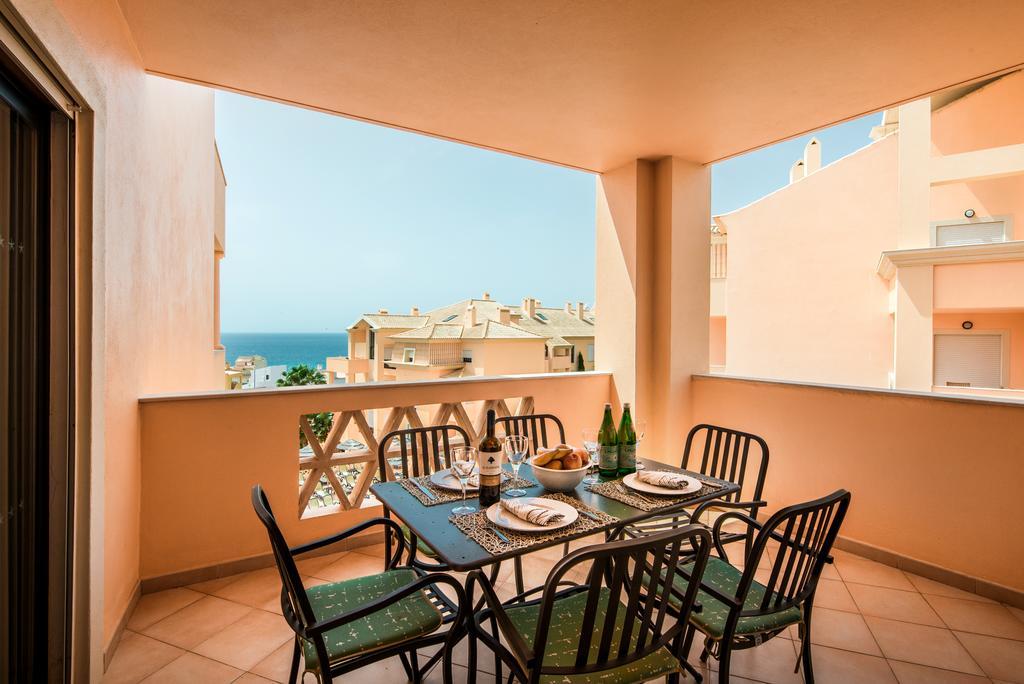 Apartamento com 2 Quartos