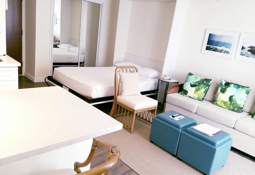 Deluxe Ohia Suite