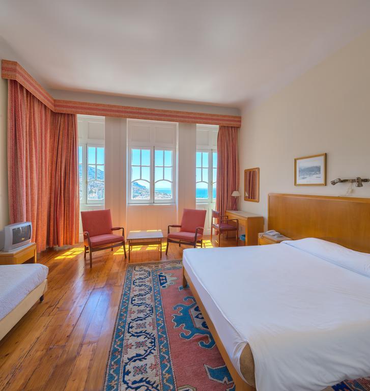 Dreibettzimmer mit Meerblick
